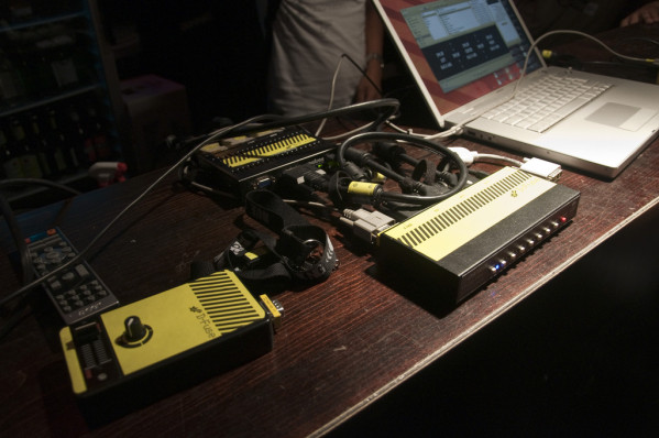 dvi_mixer.jpg